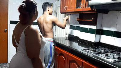 Fucking the neighbor in the kitchen - sunporno.com - Colombia