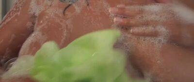 Shower Time With Ms. Melons - hclips.com