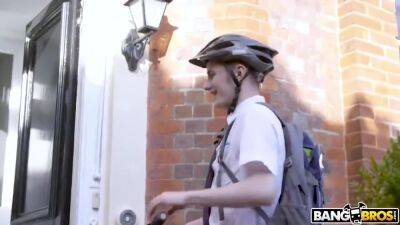 Milf Hot Having Her Way With A Rookie Dgs - upornia.com