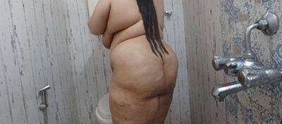 The Bbw Bath Show (my Huge Ass And Boobs) - upornia.com - India