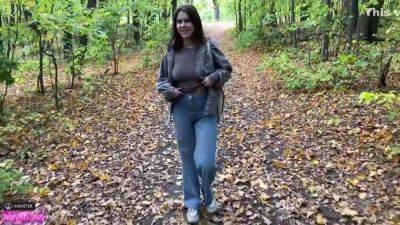 Holyxhoney Sucked Deeply And Fucked In The Forest Hiding From Passers -by - upornia.com