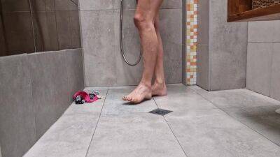Watch Me Shower My Feet - Small Feet And Asmr - upornia.com