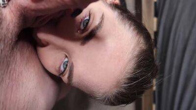 Sucks Delivery Drivers Cock 11 Min - upornia.com