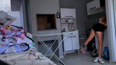 Hot Wife Showing Off While Taking Care Of The House - hclips.com