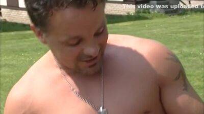 Lebst Du Noch Oder Lutschst Du Schon? (scene01) - hclips.com