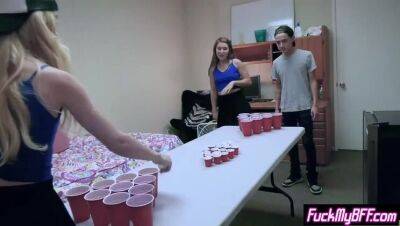 Slut college teens got smashed in a crazy group sex - xxxfiles.com