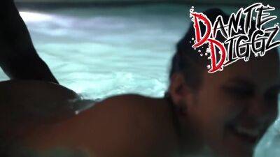 Jenny P Slutted Out With Jenny Picante - upornia.com