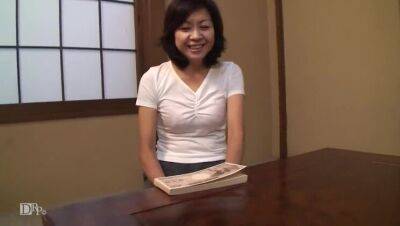 Bright rural mature woman in the countryside Hisako Miwa 2 - porntry.com - Japan