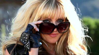 Hell Rider - Niki Lee, Lee Young And Niki Lee Young - upornia.com