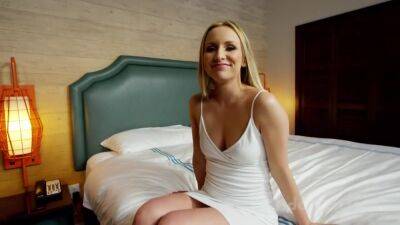 Unknown Blonde Hottie With A Great Ass - upornia.com