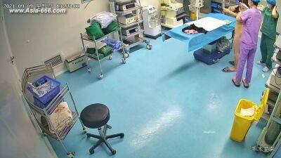 Peeping Hospital patient.12 - hclips.com