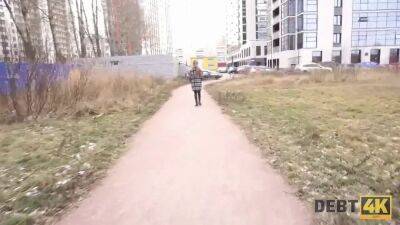 Alice Klay - Alice - La encantadora pelirroja Alice Klay debería chupar y montar la poll - sexu.com - Russia