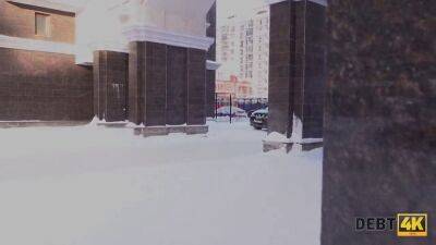 Crazy blonde babe tied up and fucked collector who came at her - sexu.com - Russia