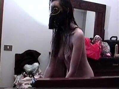 Italian Masked Woman Always Gets Fucked - upornia.com - Italy