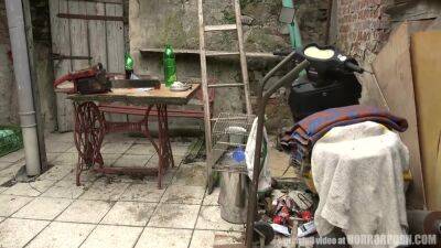 HORRORPORN - Nymphomaniac household - upornia.com