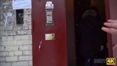 Only super-hot body and skileld mouth help girl - sexu.com