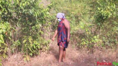 She Didnt Know That Someone Is Hiding To Fucked Her In The Bush 6 Min - upornia.com