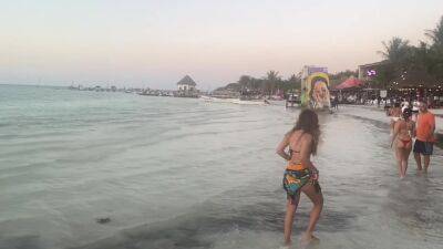 Bikini Watch at Isla Holbox - voyeurhit.com