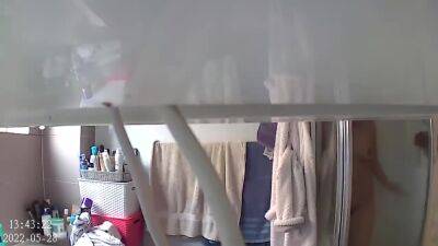 Curly hair taking shower alia bhatt look alike - voyeurhit.com