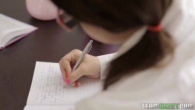 Mackenzie 2 - upornia.com