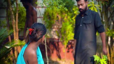 Desi Majdur Ki Patni Ke Sath Kaam Dene Ke Bahane Malik Ne Doodh Nikal Nikal Ke Khub Pela Ghar Ke Bahar ( Hindi Audio ) - desi-porntube.com