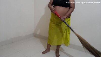 Desi Maid Gets Sexually Aroused While Sweeping The House And Has Sex With The Broom - desi-porntube.com - India