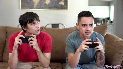 Time To Train The Lazy Cumsters - upornia.com