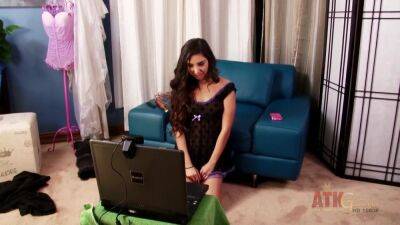 Taylor Luxx - Astonishing Porn Clip Skinny Great - upornia.com