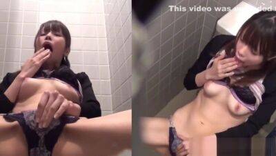 Uniformed asian rubs vag - veryfreeporn.com - Japan