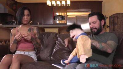 Letting My Fake Niece Down With Honey Gold - upornia.com