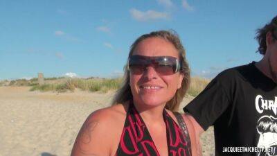 Dune Se Fait Demonter Sur Plage - upornia.com - France