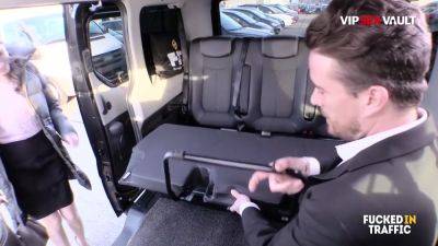 Sexy Babe Fucks Lucky Driver On Backseat - Audrey Jane - upornia.com