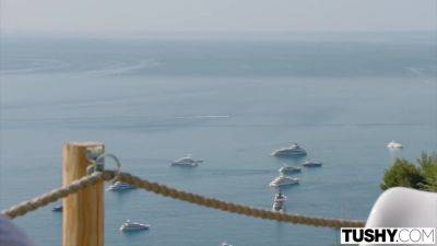 Anal-loving Apolonia Ditches Bf For Modelling Career - upornia.com