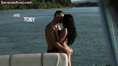 Bigtitted babe loves fucking in asshole in missionary - hotmovs.com