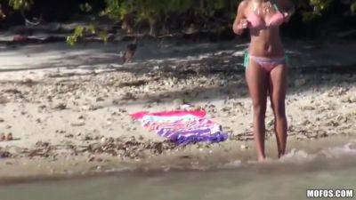 Harley Dean - The Motion Of The Ocean With Harley Dean - upornia.com