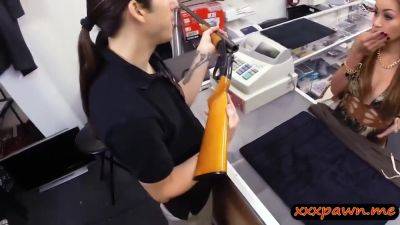 Curvy Babe Pounded By Nasty Pawn Keeper - hclips.com