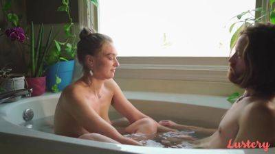 Melissa & Jason - Bathtime Bj - hclips.com