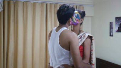 Indian Artist Bhabhi In Saree Goes Wild - hclips.com - India