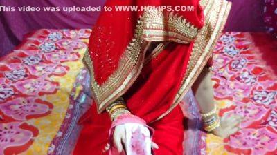 Ka Sanatary Pads Raste Me Pada Mila To Bapas Pauchane Aagya Bhabhi Ji Ke Ghar - hclips.com - India