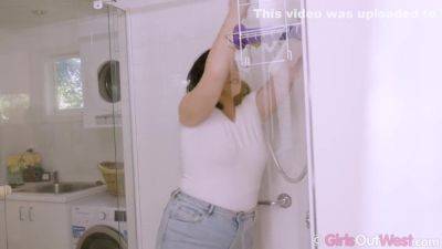 Charlie Chaos Saturated - hclips.com