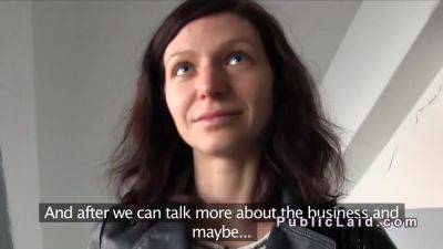 Bangs Hairy Babe In Public - hclips.com