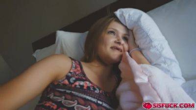 Paisley Swallowed Stepbros Fat Jizm Load - videomanysex.com