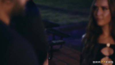 Luna Star - Kelsi Monroe - Luna - Luna Star: Seduce And Destroy - upornia.com