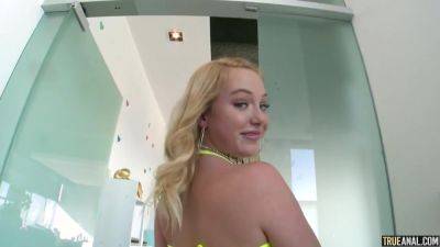 Dixies First Anal - hotmovs.com