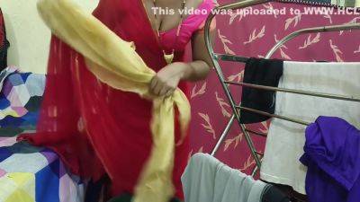 Mumbai Ashu - नह कर बहर नकल भभ कपड सख रह थ तभ दवर न जबरदसत करक भभ ज क चदन शर कर दय 12 Min - hclips.com - India