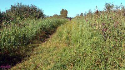 An Excellent Handjob And Lots Of Cumming On Her Tits On A Bench In The Middle Of A Public Park ( Cfnm )( Amateur ) - videomanysex.com - Usa