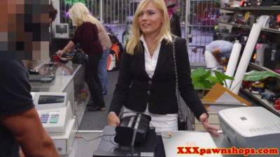 Mature Pawner Railed In Storageroom For Cash - videomanysex.com