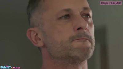 Gets Poured A Facefull Of Sugar - Sweet Lips, Dad Daughter And Family Xxx - upornia.com