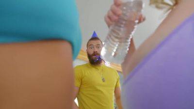 Smashing My Hot Lesbian Roommates - upornia.com