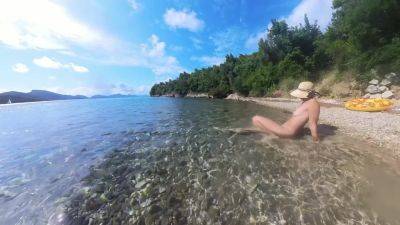 Cute Girl Plays In The Ocean - upornia.com